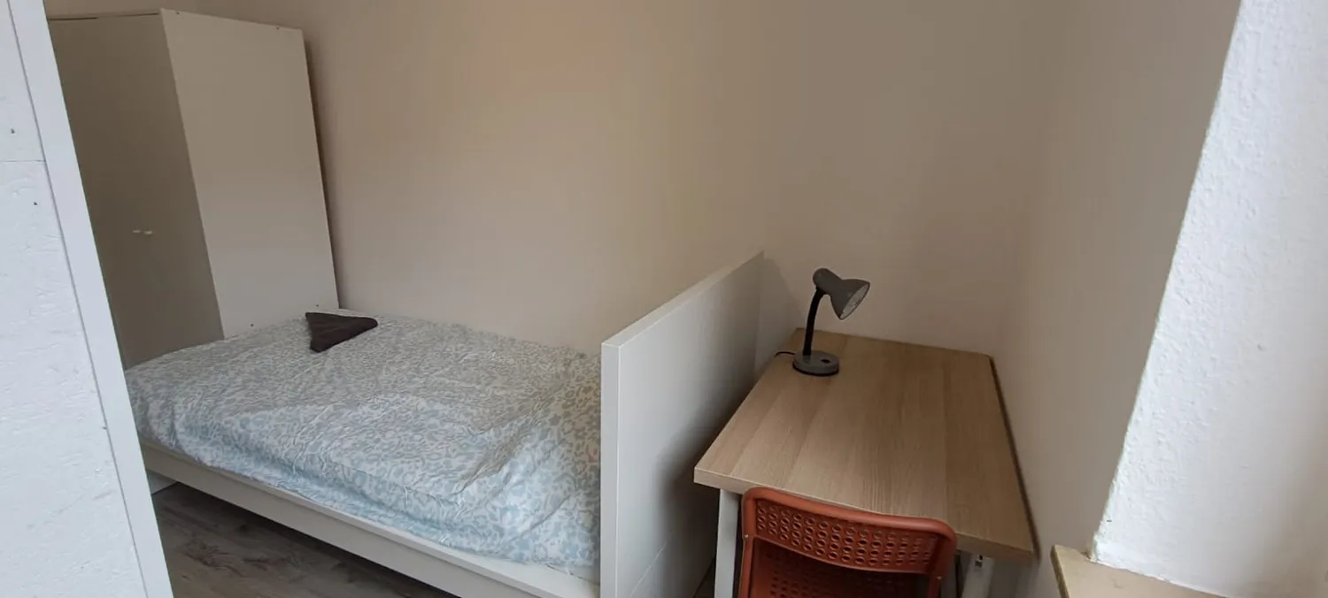 Shared room with 9 m² in Bochum – Photo 1