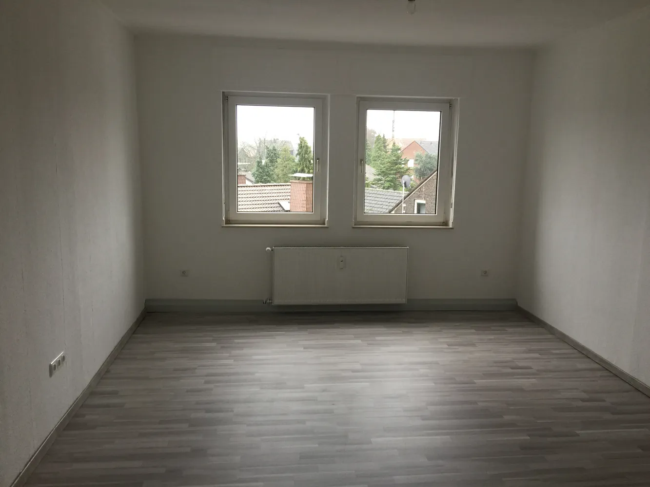 5 Zimmer Wohnung mit 100 m² in Duisburg – Bild 1