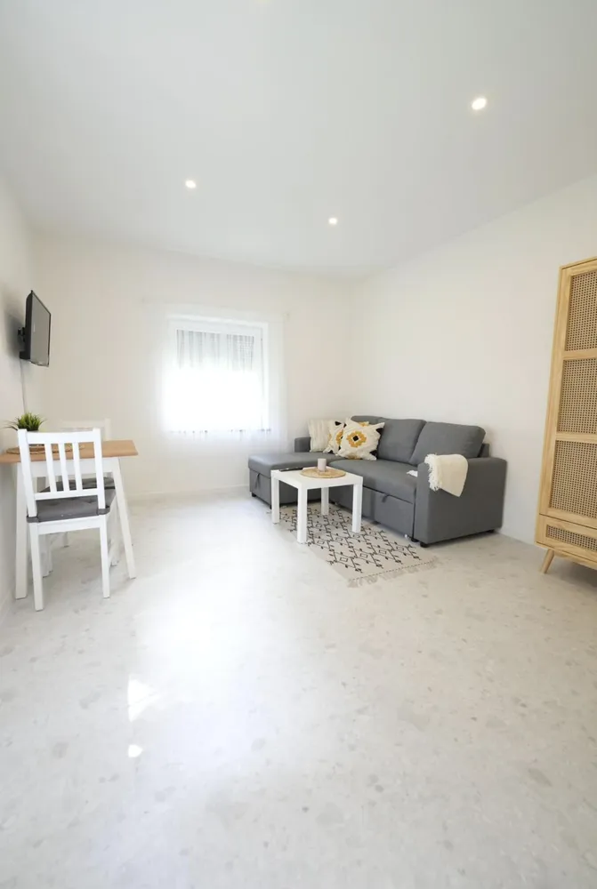 1 Zimmer Wohnung mit 28 m² in Augsburg – Bild 2
