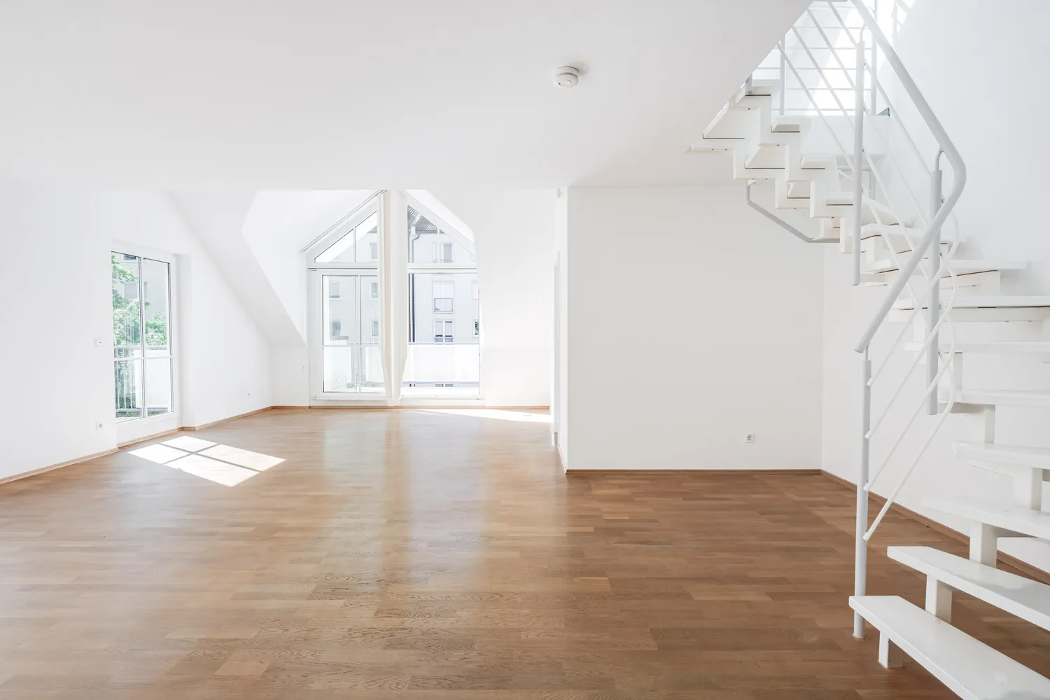 3 Zimmer Wohnung mit 87 m² in München – Bild 2
