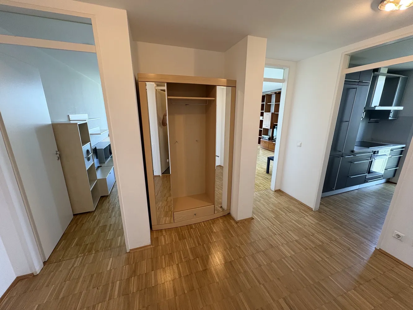 3 Zimmer Wohnung mit 74 m² in München – Bild 4
