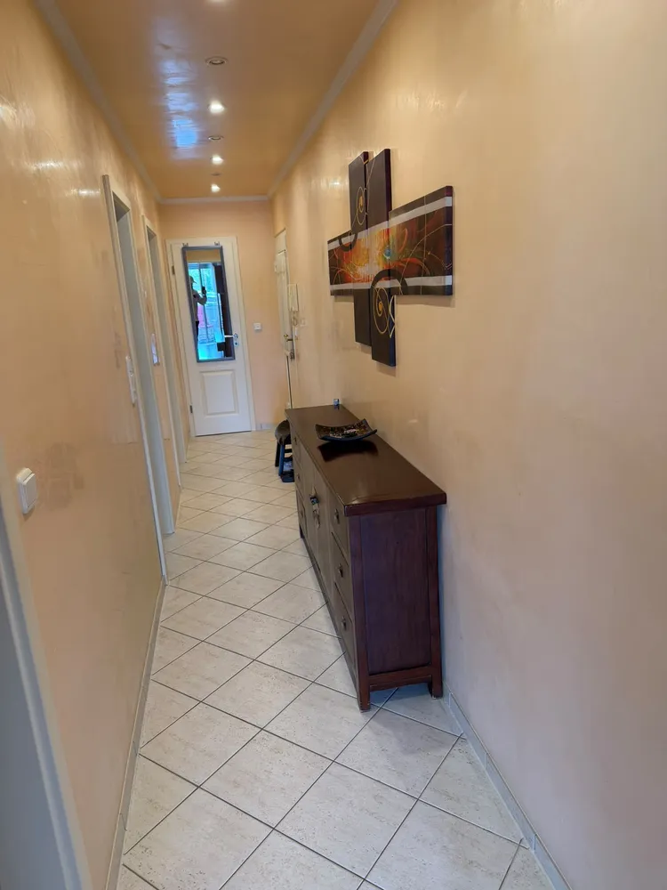 2 Zimmer Wohnung mit 70 m² in Köln – Bild 1