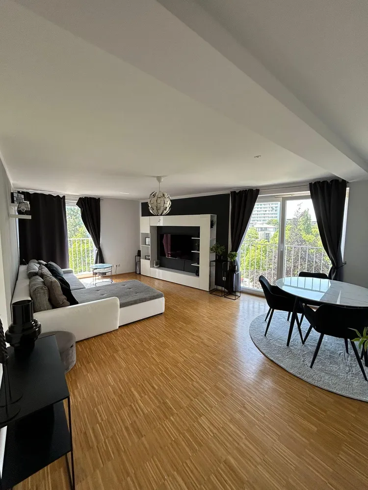 2 Zimmer Wohnung mit 67 m² in München – Bild 1