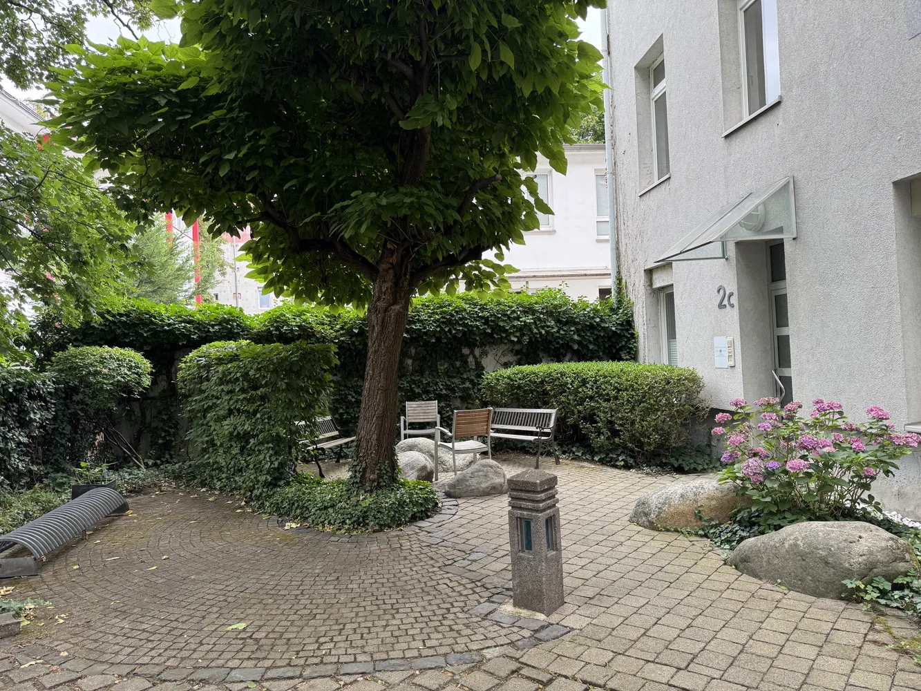 1 Zimmer Wohnung mit 28 m² in Frankfurt am Main – Bild 10