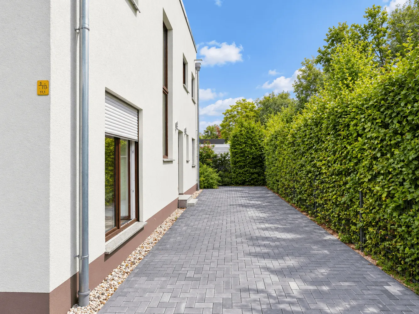 6 Zimmer Haus mit 255 m² in Berlin – Bild 1