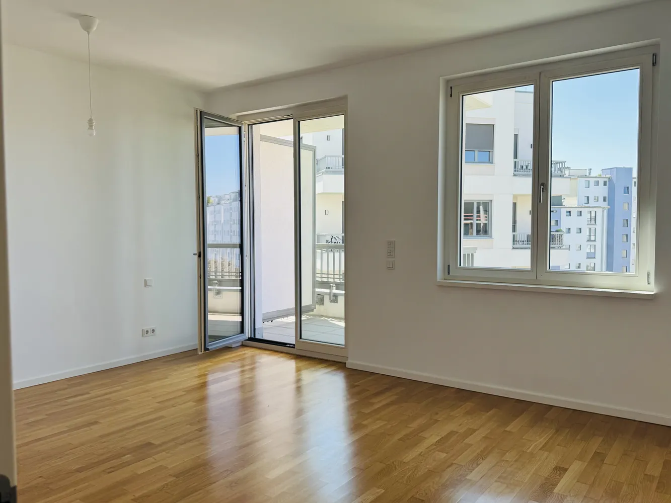 2 Zimmer Wohnung mit 75 m² in Berlin – Bild 1