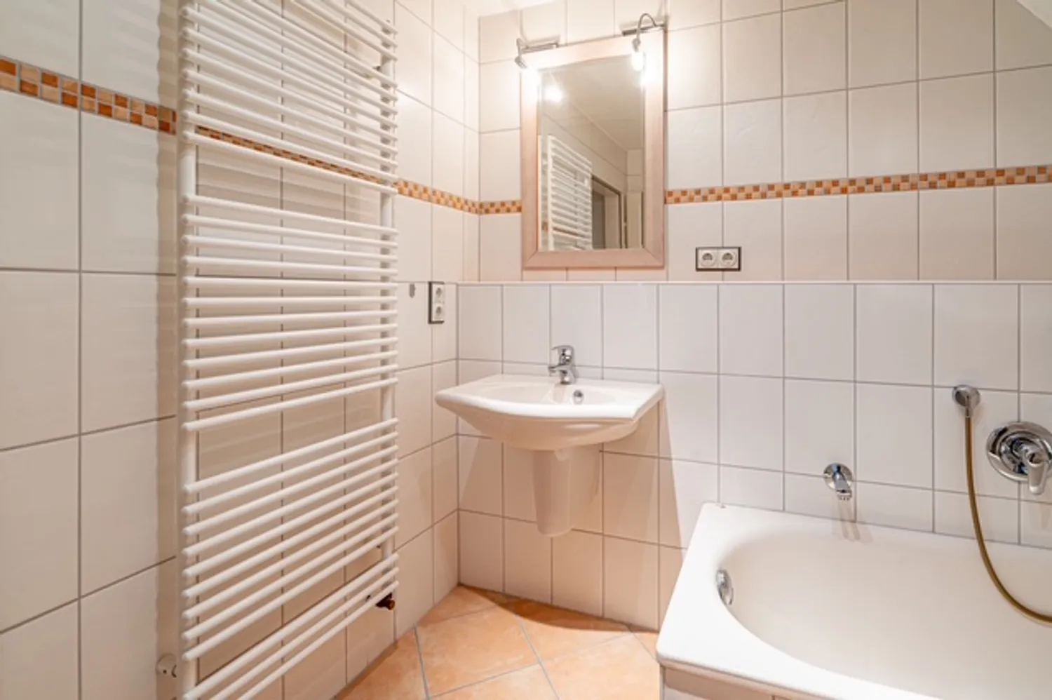 5 Zimmer Wohnung mit 105 m² in Pinneberg – Bild 3