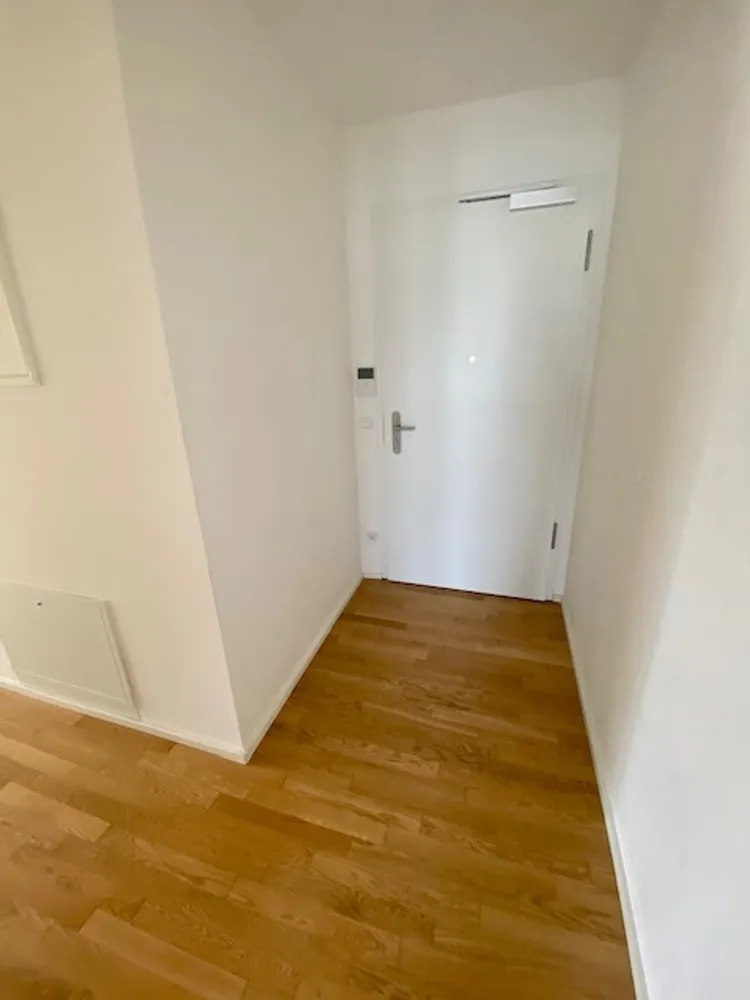 3 Zimmer Wohnung mit 77 m² in Berlin – Bild 2