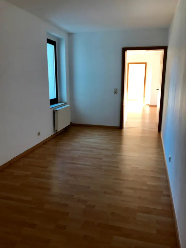 20 Zimmer Wohnung mit 48 m² in Grimma – Bild 1