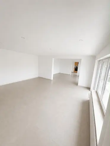 3 Zimmer Wohnung mit 107 m² in Karlsruhe – Bild 2