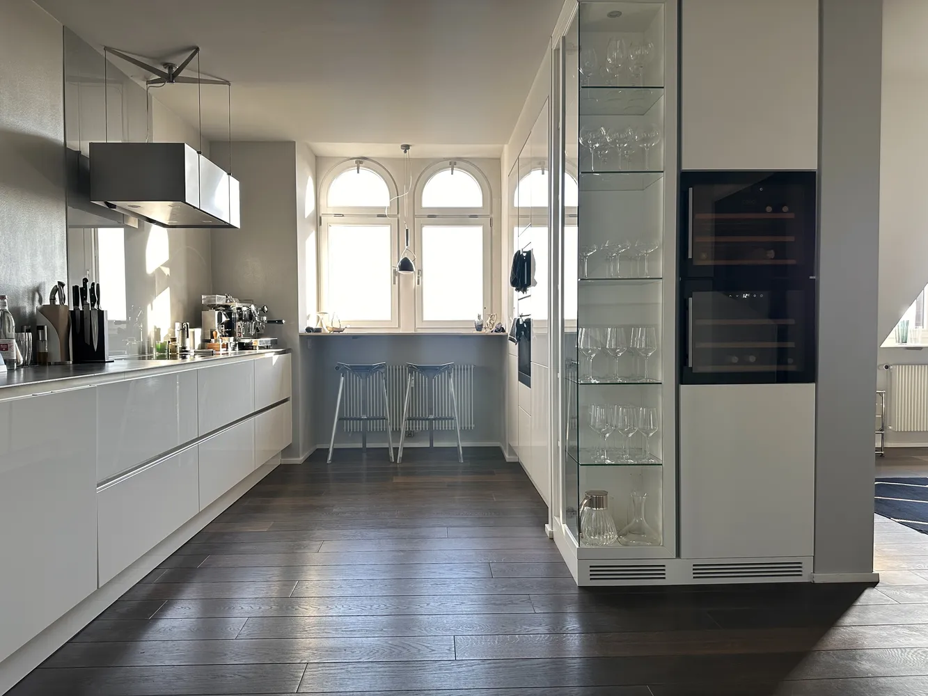 6 Zimmer Wohnung mit 200 m² in Wiesbaden – Bild 1