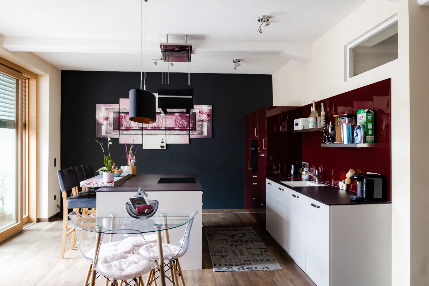 4 Zimmer Wohnung mit 135 m² in Ludwigshafen am Rhein – Bild 1