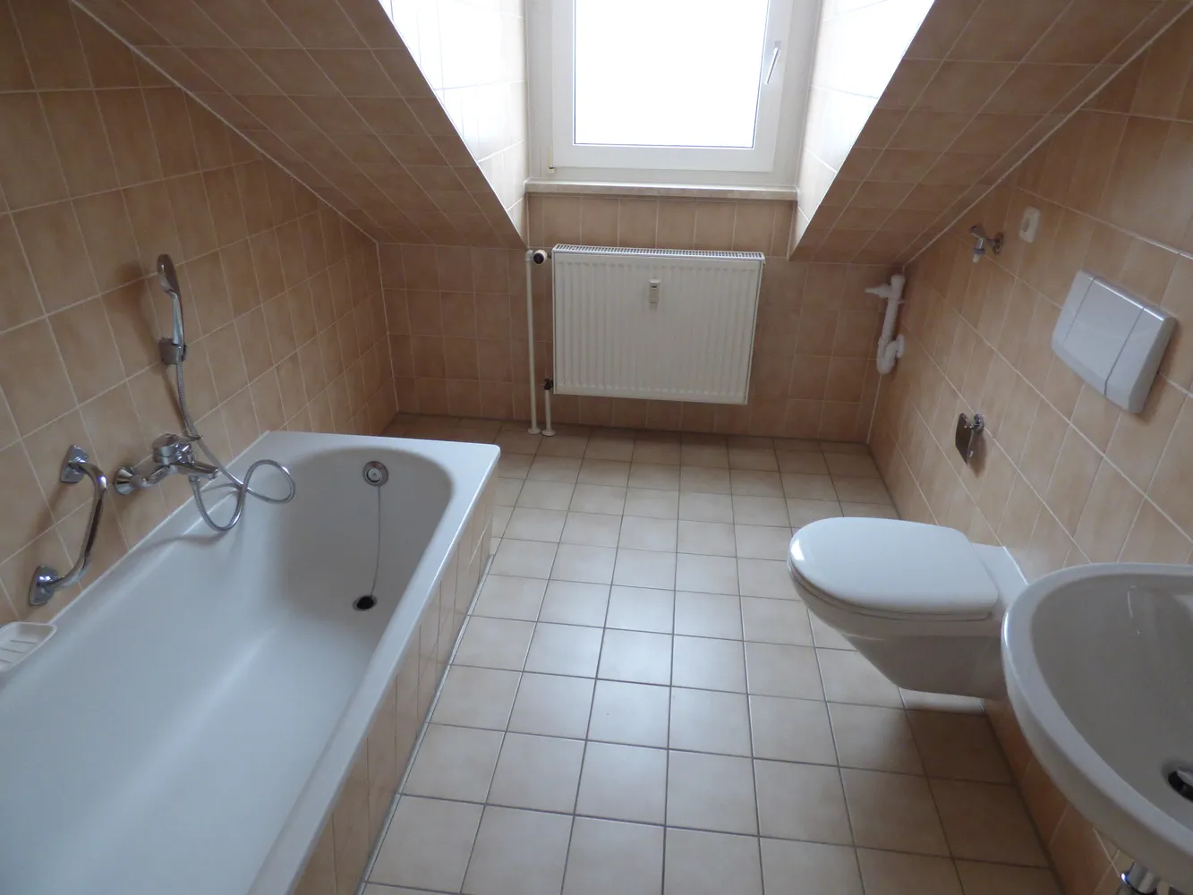 3 Zimmer Wohnung mit 75 m² in Hof – Bild 9