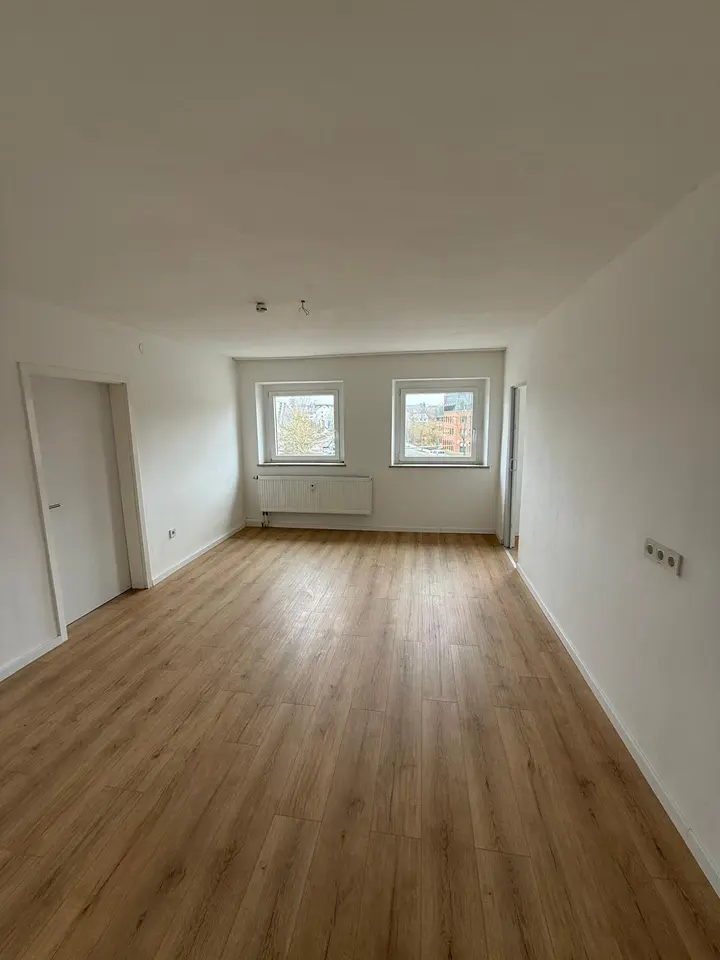 2 Zimmer Wohnung mit 65 m² in Hof – Bild 2