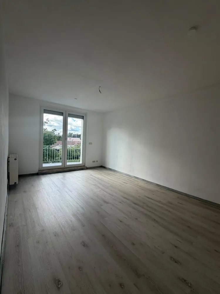 3 Zimmer Wohnung mit 67 m² in Hoyerswerda – Bild 2