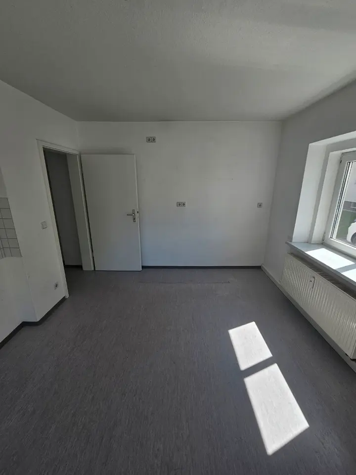 2 Zimmer Wohnung mit 62 m² in Altenburg – Bild 3