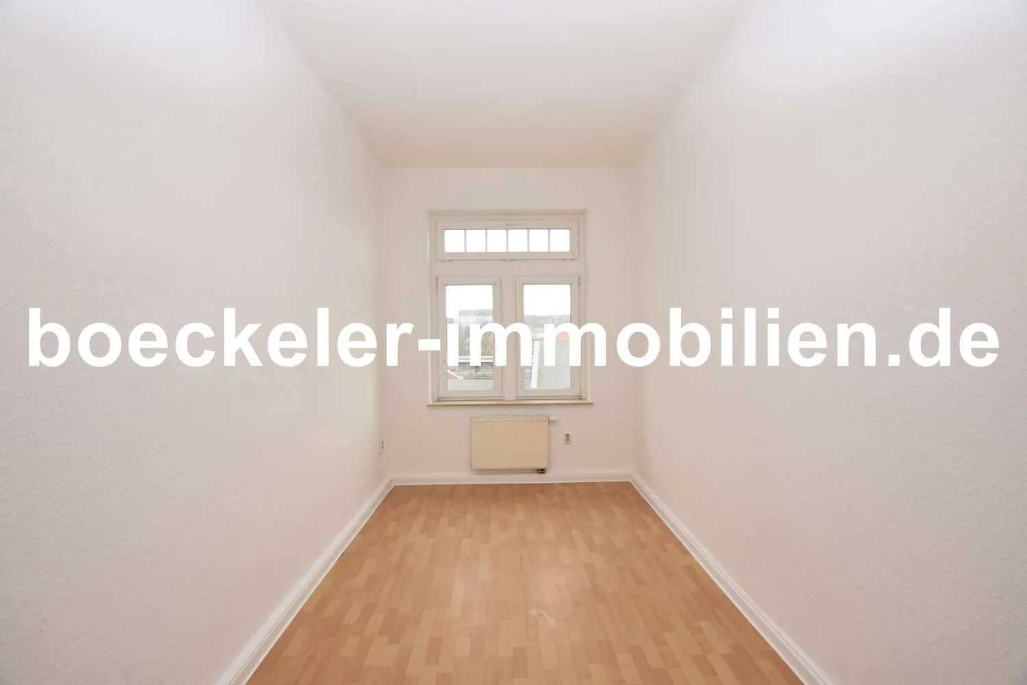 5 Zimmer Wohnung mit 112 m² in Weißenfels – Bild 2