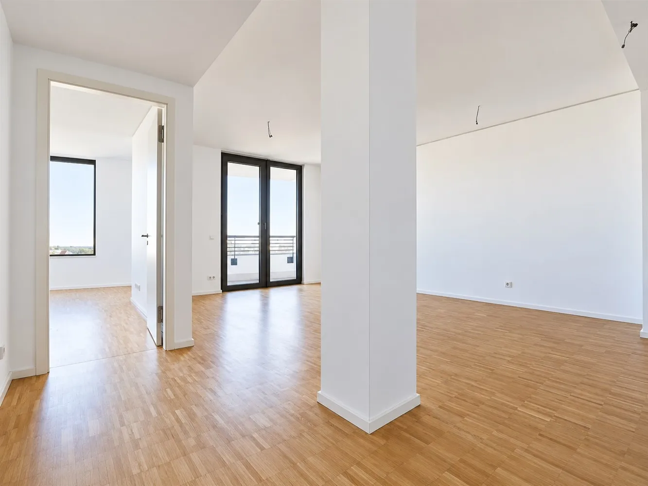 2 room apartment with 60 m² in Berlin – Photo 2