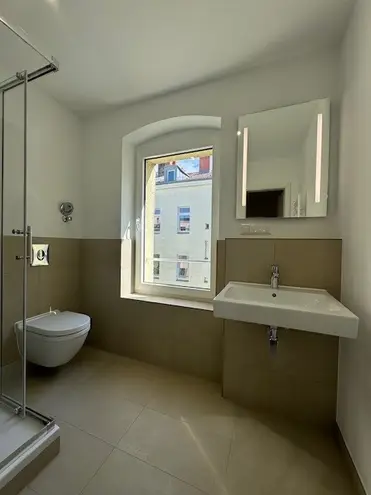 2 Zimmer Wohnung mit 77 m² in Berlin – Bild 8