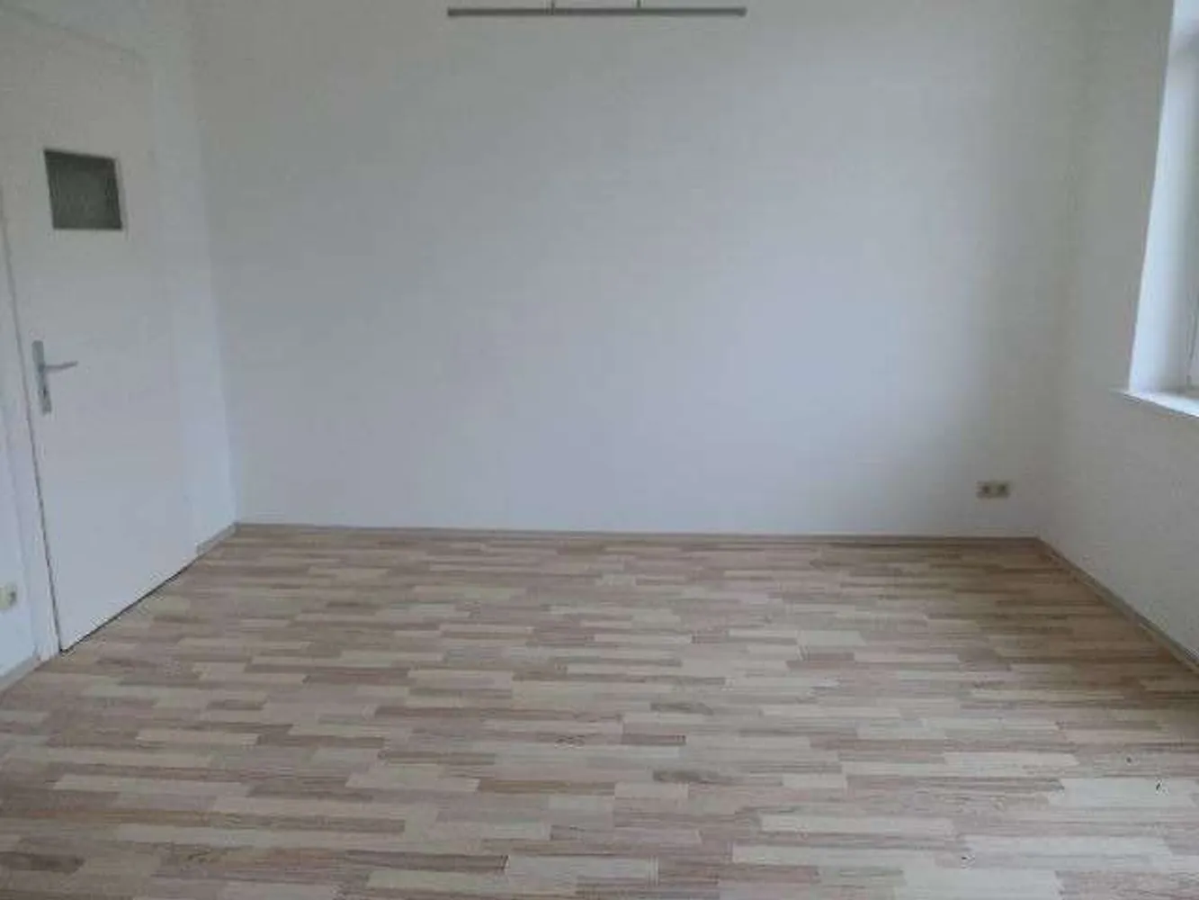4 Zimmer Wohnung mit 104 m² in Hameln – Bild 2