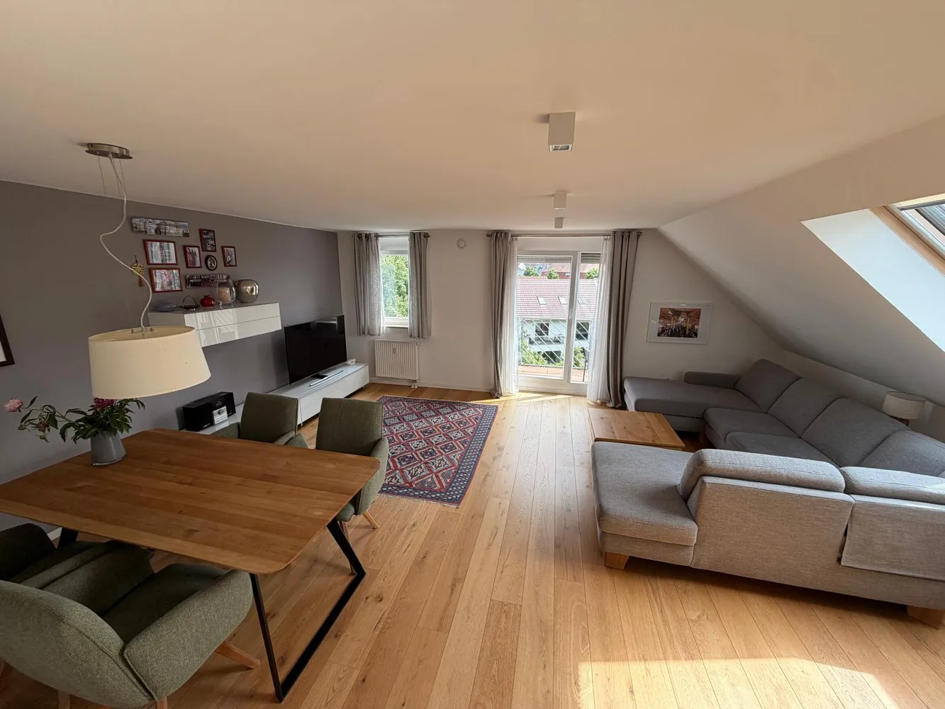 6 Zimmer Wohnung mit 126 m² in Mannheim – Bild 1