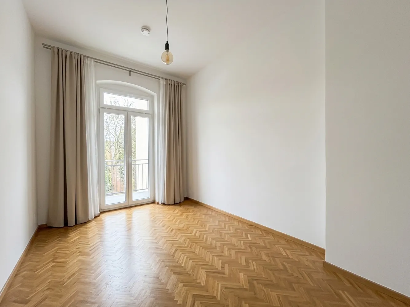 5 Zimmer Wohnung mit 121 m² in Halle (Saale) – Bild 5