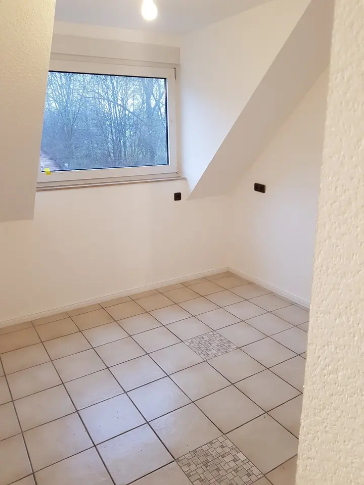 5 Zimmer Wohnung mit 111 m² in Neuss – Bild 9