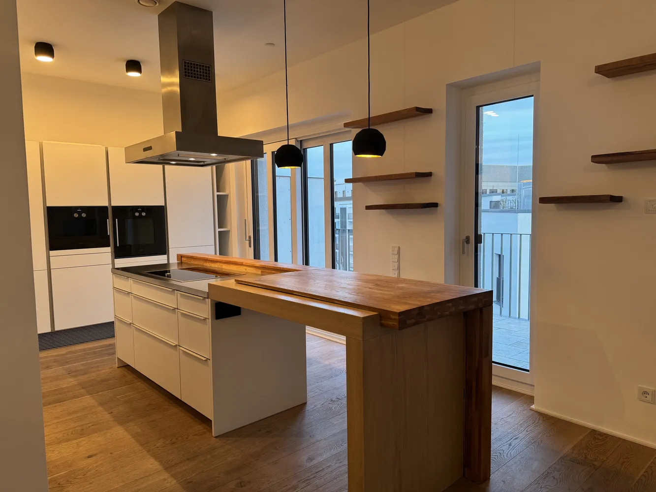4 Zimmer Wohnung mit 200 m² in Frankfurt am Main – Bild 12