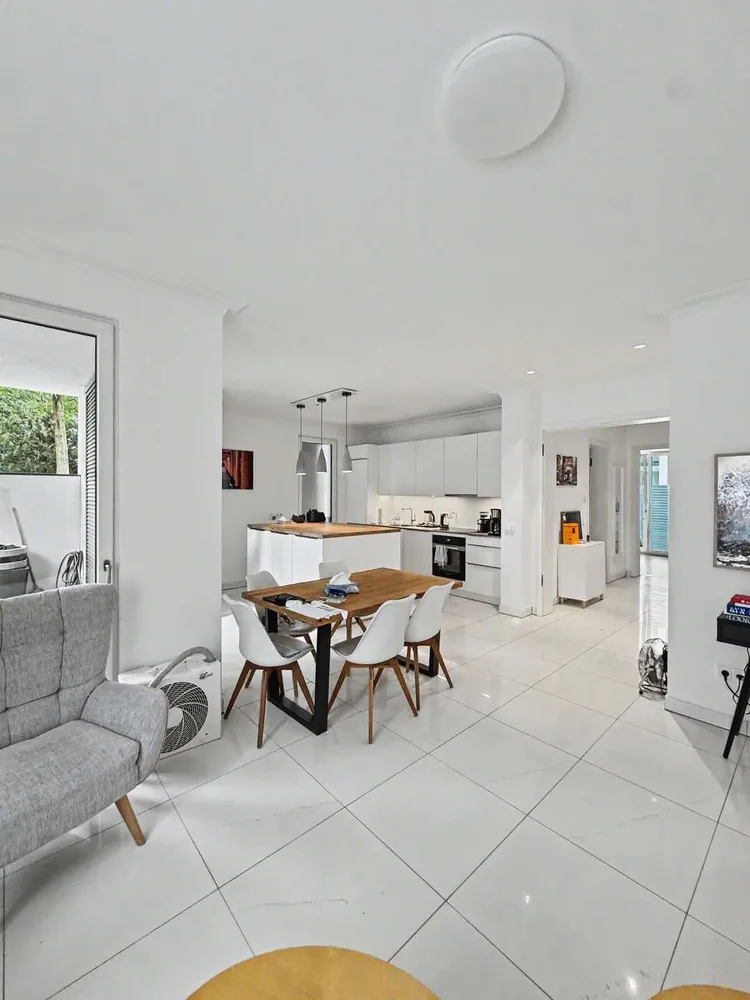 4 Zimmer Wohnung mit 107 m² in München – Bild 12