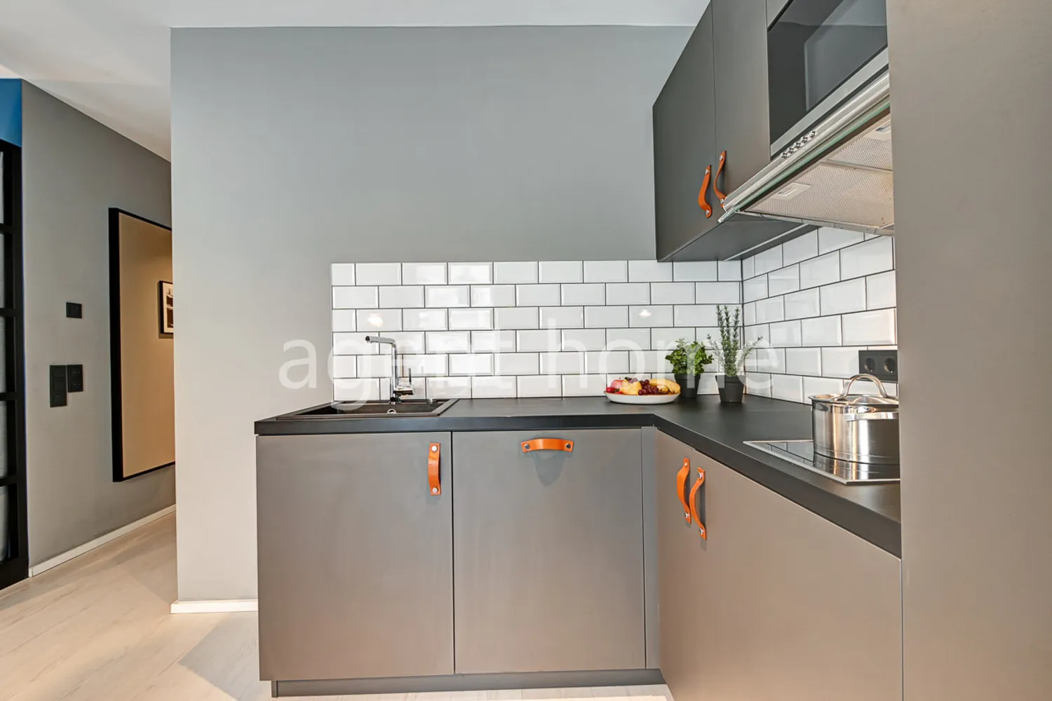 1 room apartment with 30 m² in Stuttgart – Photo 7
