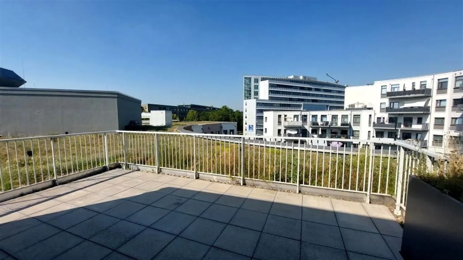 3 Zimmer Wohnung mit 100 m² in Düsseldorf – Bild 2