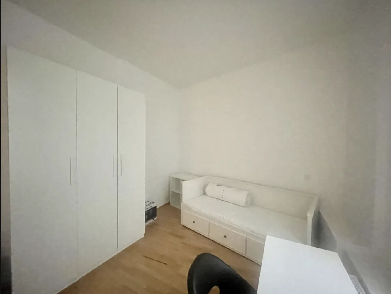 1 Zimmer Wohnung mit 35 m² in Köln – Bild 6