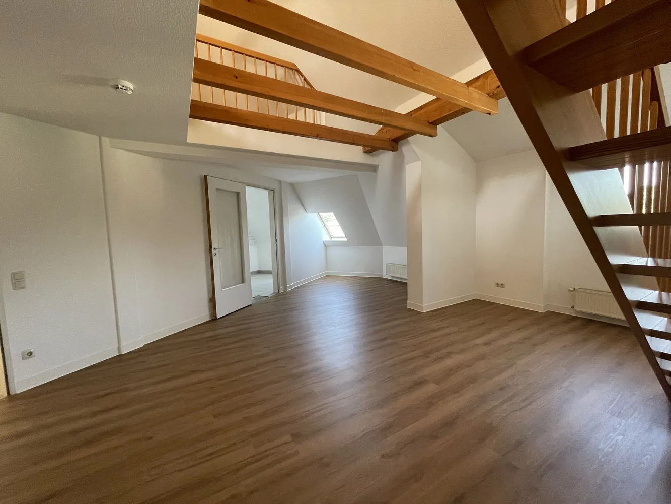 3 Zimmer Wohnung mit 87 m² in Dresden – Bild 2
