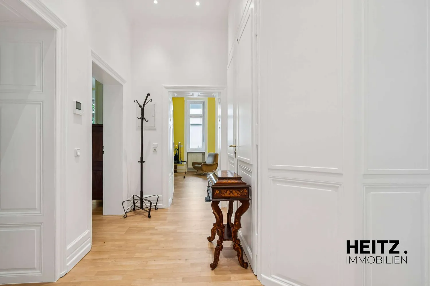 3 Zimmer Wohnung mit 100 m² in Frankfurt am Main – Bild 4