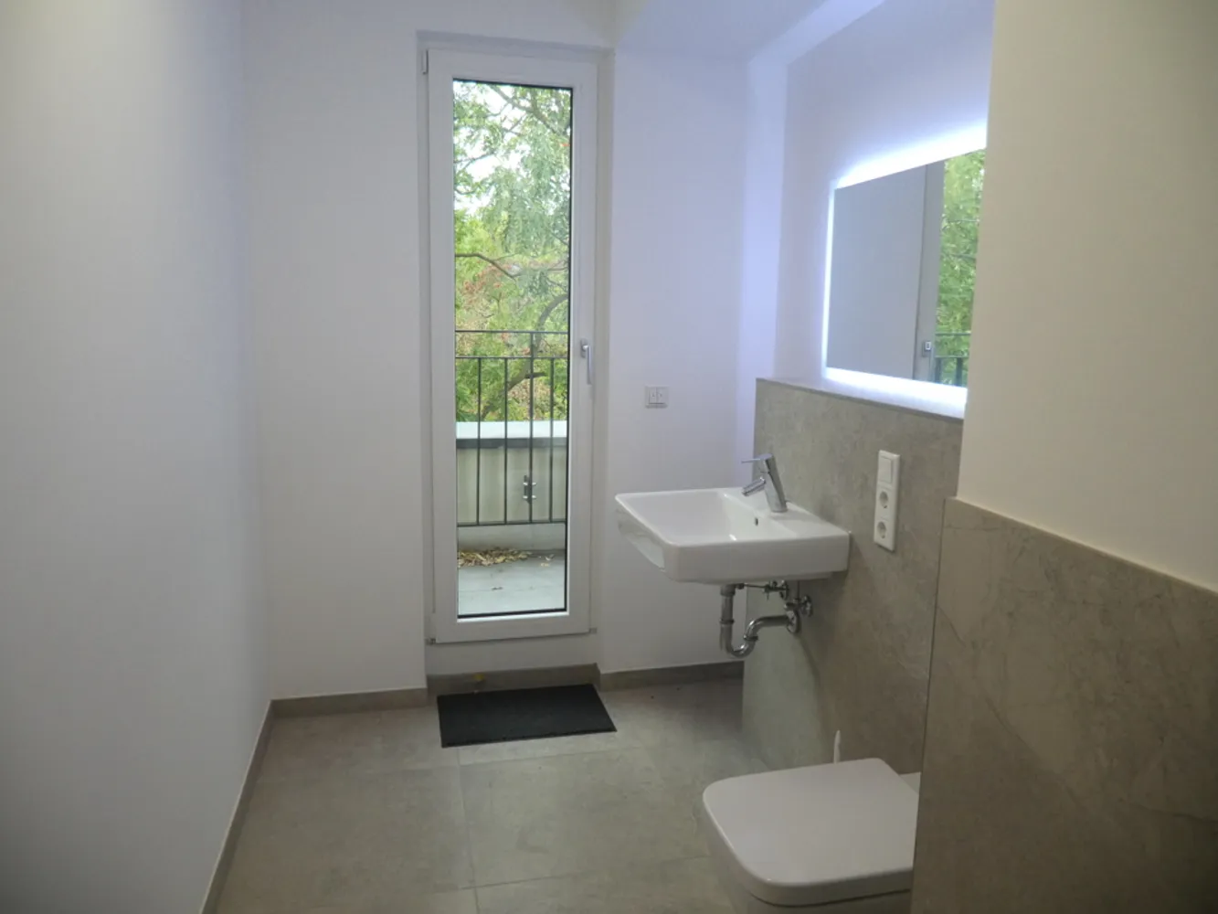 3 Zimmer Wohnung mit 100 m² in Frankfurt am Main – Bild 7