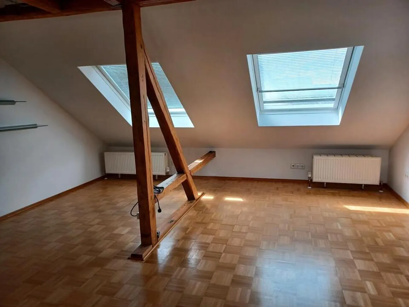 2 Zimmer Wohnung mit 65 m² in Stuttgart – Bild 2