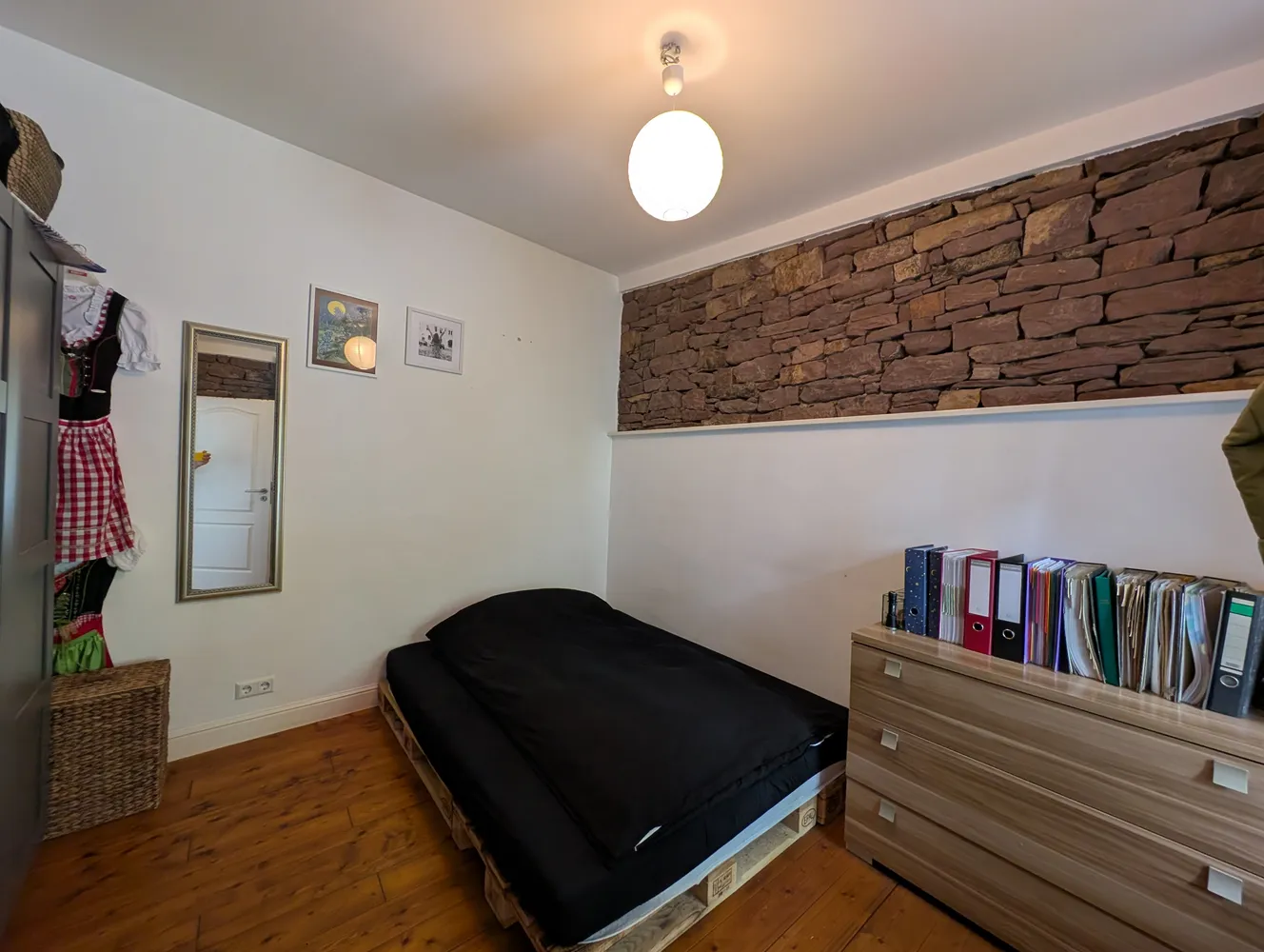 2 Zimmer Wohnung mit 59 m² in Karlsruhe – Bild 2