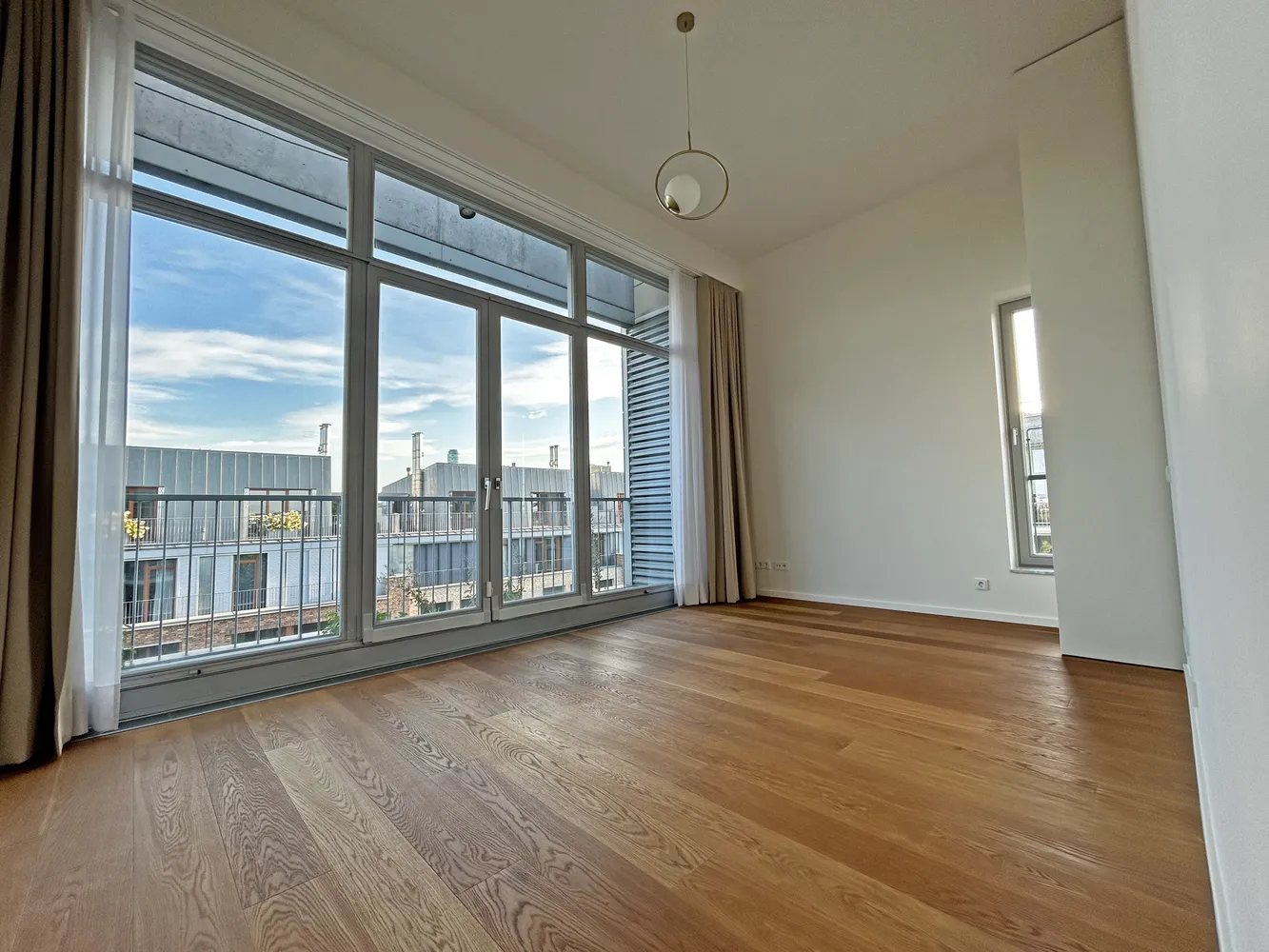 4 Zimmer Wohnung mit 251 m² in Frankfurt am Main – Bild 9
