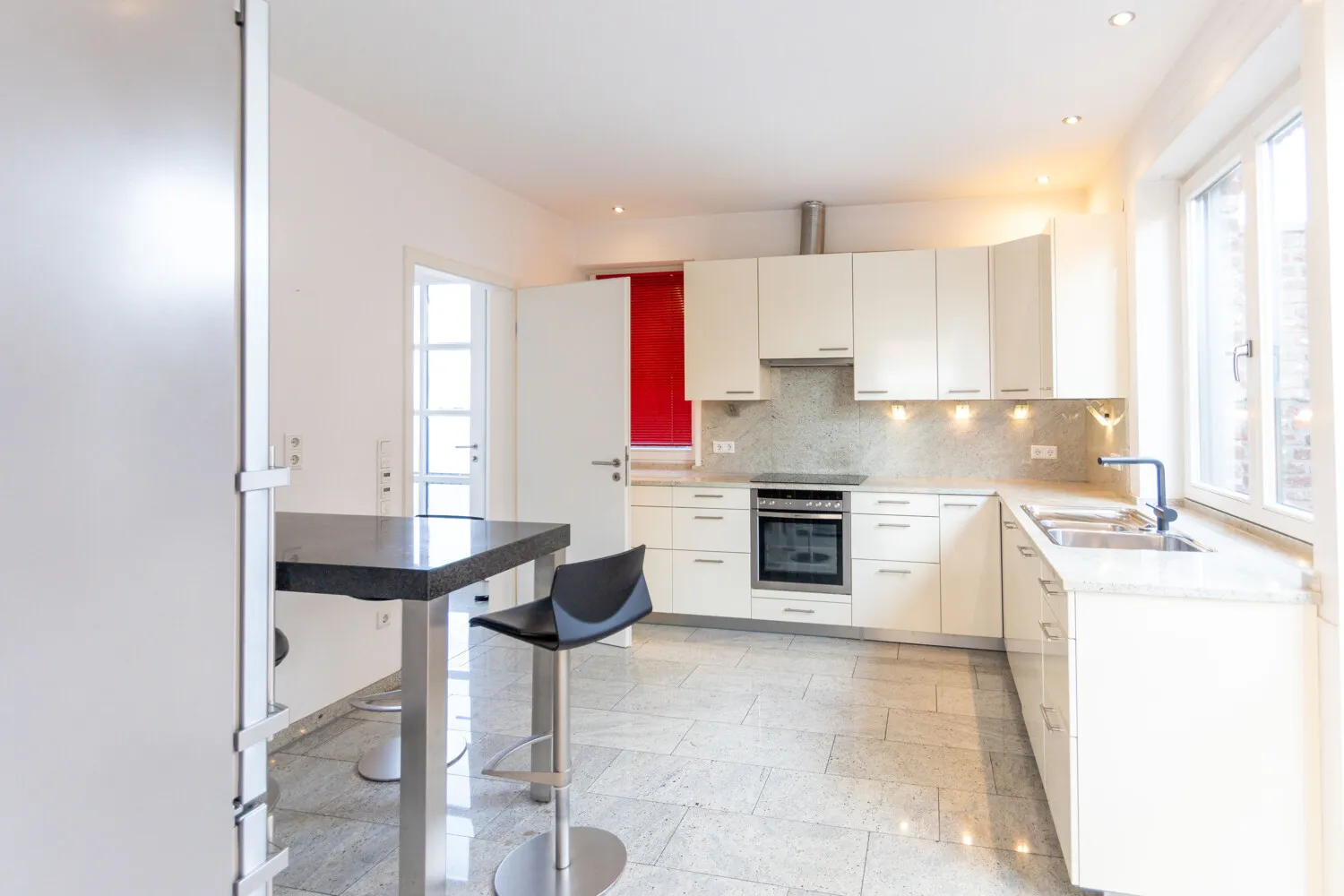 5 Zimmer Haus mit 250 m² in Neuss – Bild 12