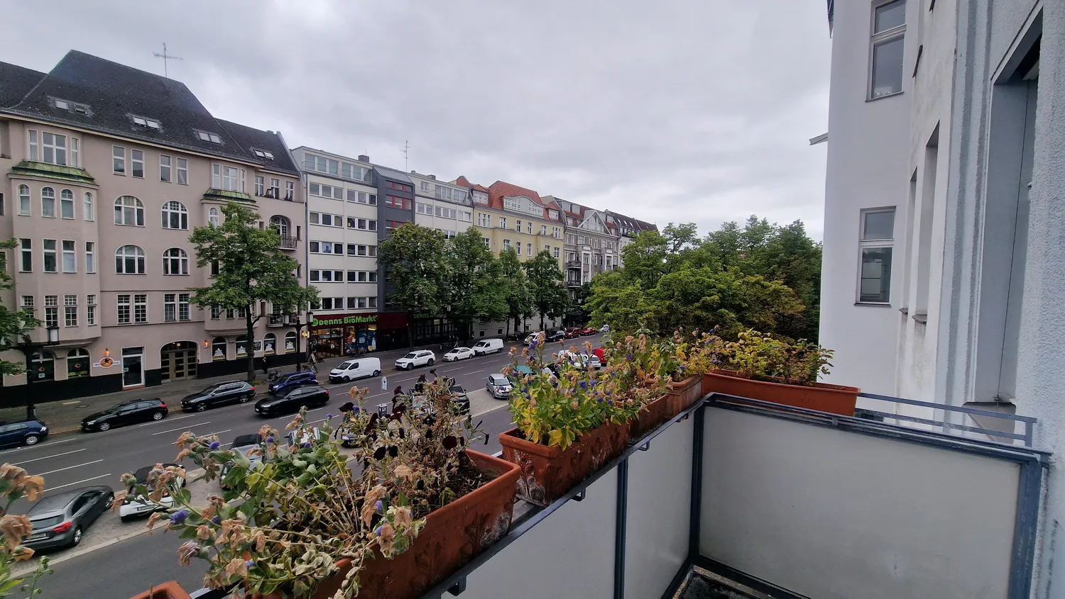 6 Zimmer Wohnung mit 209 m² in Berlin – Bild 4