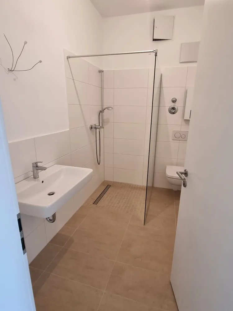 2 Zimmer Wohnung mit 70 m² in Düsseldorf – Bild 3