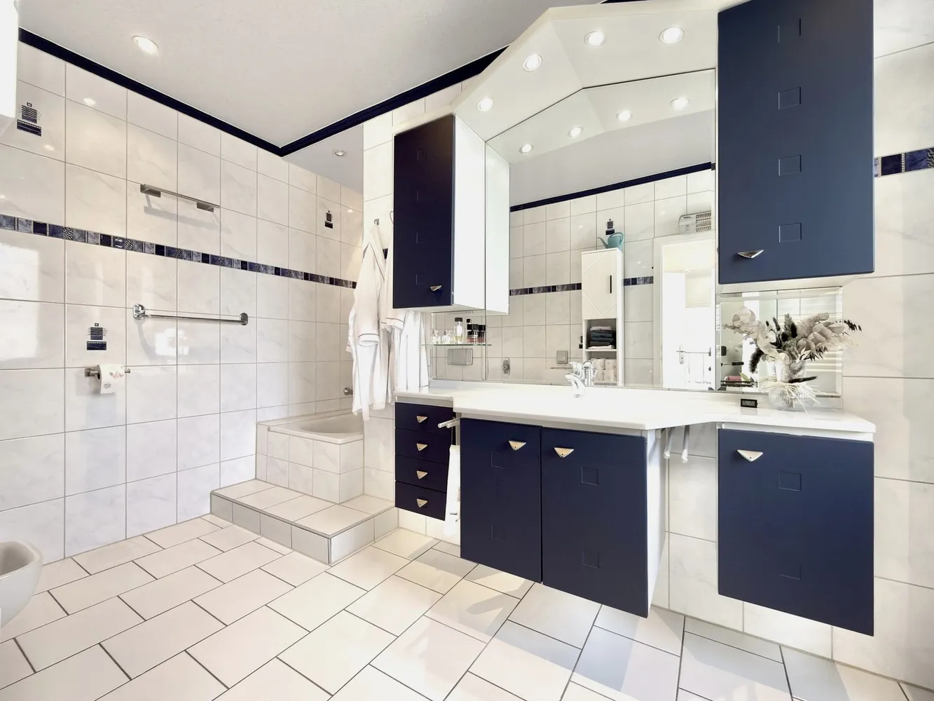3 Zimmer Wohnung mit 120 m² in Krefeld – Bild 11