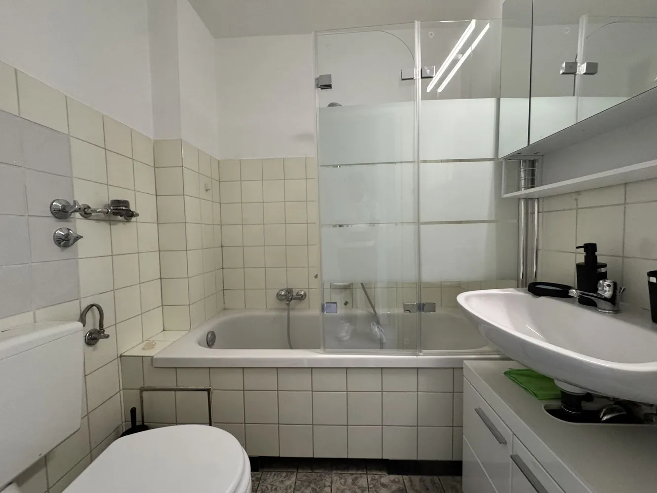 1 room apartment with 30 m² in Munich – Photo 6