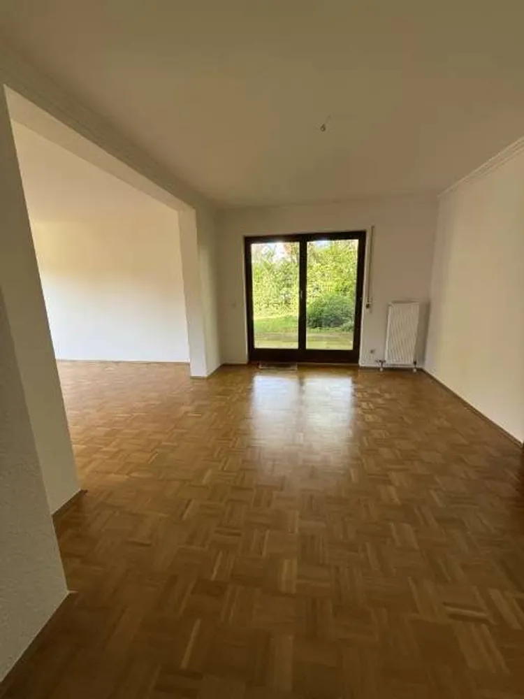 3 Zimmer Wohnung mit 118 m² in Wiesbaden – Bild 4