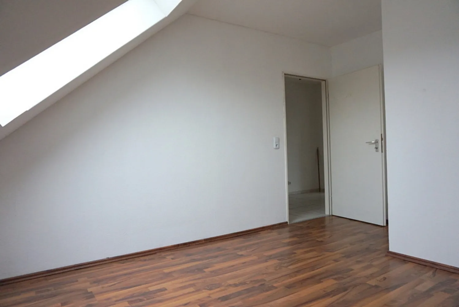2 Zimmer Wohnung mit 70 m² in Köln – Bild 2