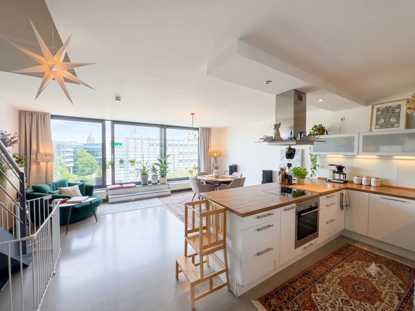 4 Zimmer Wohnung mit 135 m² in Mannheim – Bild 2
