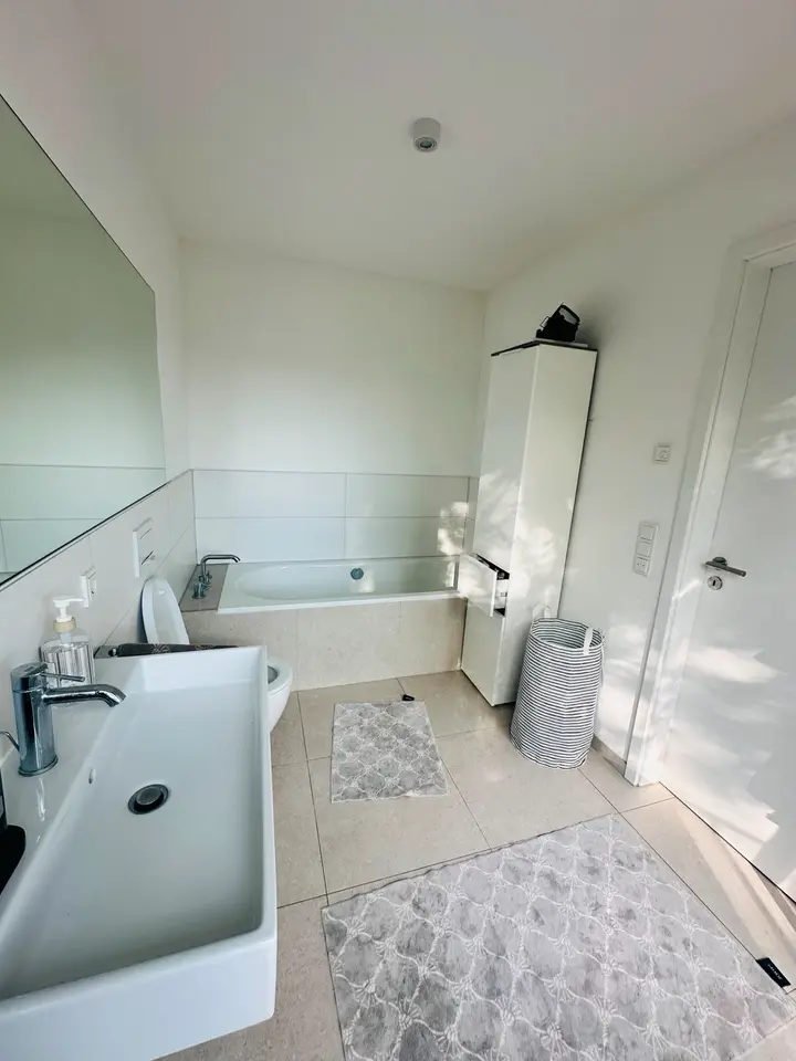 2 Zimmer Wohnung mit 72 m² in Düsseldorf – Bild 5