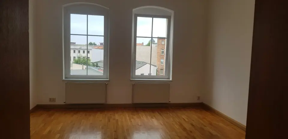 3 Zimmer Wohnung mit 108 m² in Halle (Saale) – Bild 3