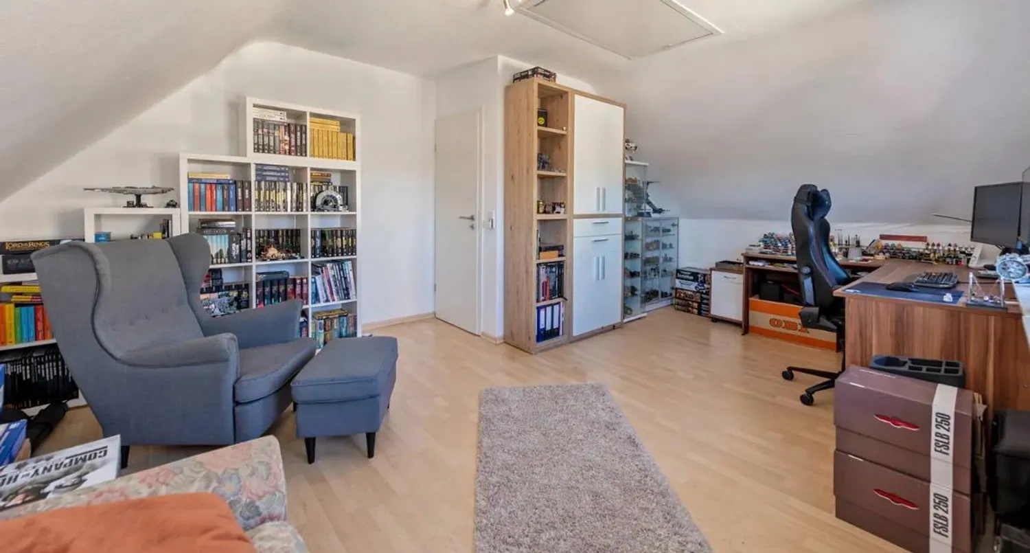5 Zimmer Wohnung mit 112 m² in Stuttgart – Bild 3