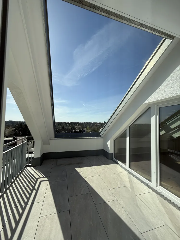 5 Zimmer Wohnung mit 121 m² in Stuttgart – Bild 2